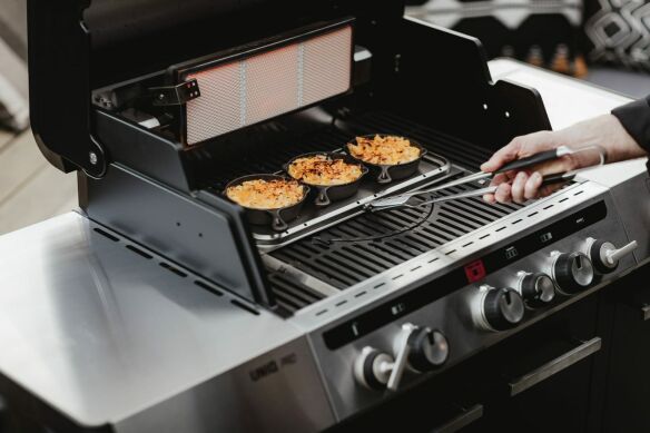 Enders Gasgrill UNIQ Pro 3 IK Kitchen Cruster inkl. Grillzange