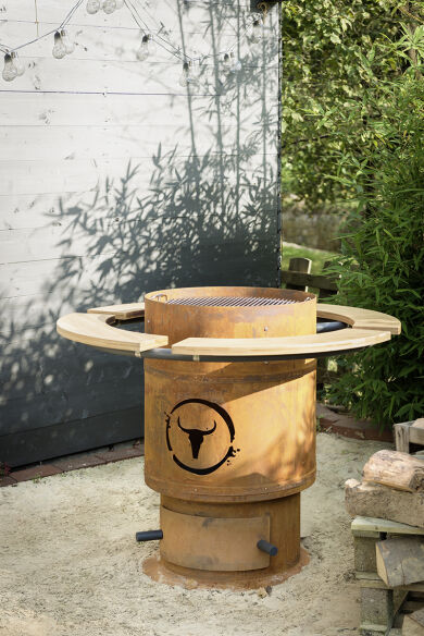 Moesta Bandit FirePlace / Holzkohle Grill 56cm inkl. Ablagebrettern Moesta Bandit FirePlace / Holzkohle Grill 56cm inkl. Ablagebrettern