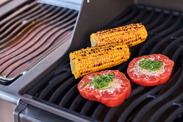 Napoleon Gasgrill Rogue PRO 425 SIB Edelstahl mit Infrarot-Seitenbrenner SIZZLE ZONE