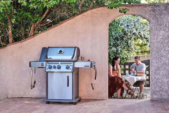 Napoleon Gasgrill Rogue PRO 425 SIB Edelstahl mit Infrarot-Seitenbrenner SIZZLE ZONE