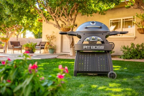 Pit Boss Gasgrill StarterSet Sportsman 3 mit Untergestell+ Zubehör