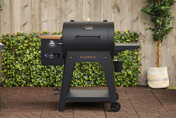 Pit Boss Pelletgrill Onyx Classic 700 inkl. Pellets
