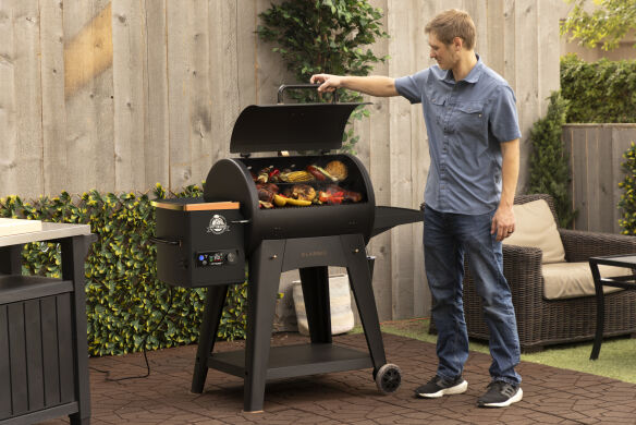 Pit Boss Pelletgrill Onyx Classic 700 inkl. Pellets