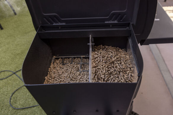 Pit Boss Competition Serie Titan Pellet Grill/-BBQ inkl. Pellets & Grillhandschuhe Mod.2025
