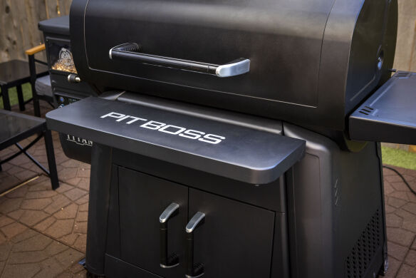 Pit Boss Competition Serie Titan Pellet Grill/-BBQ inkl. Pellets & Grillhandschuhe Mod.2025