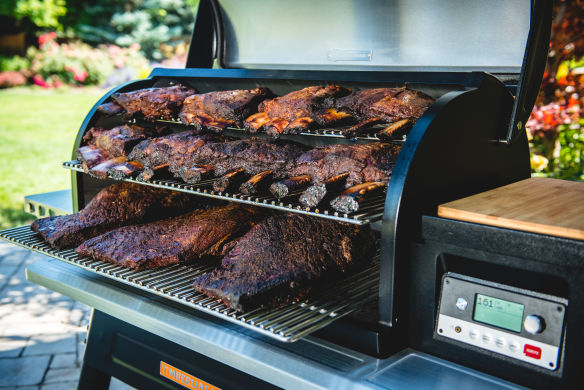 Traeger Starter-SET Timberline 1300 D2 Edition 2023 inkl. Abdeckhaube & 9kg Pellets 