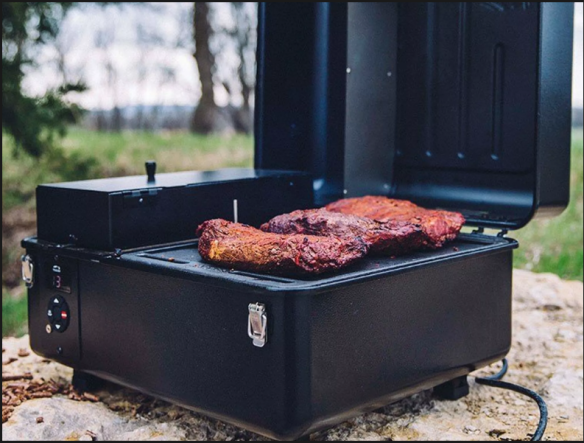 Traeger Pelletgrill Ranger inkl. Gussplatte & 9 kg Pellets 